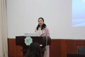 公司党委副书记杨天致辞