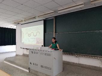 杨英宝副经理为13级本科生上形势政策课（1）