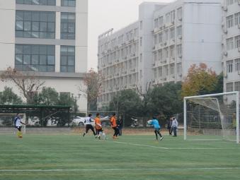 地学院射门被对方门将没收